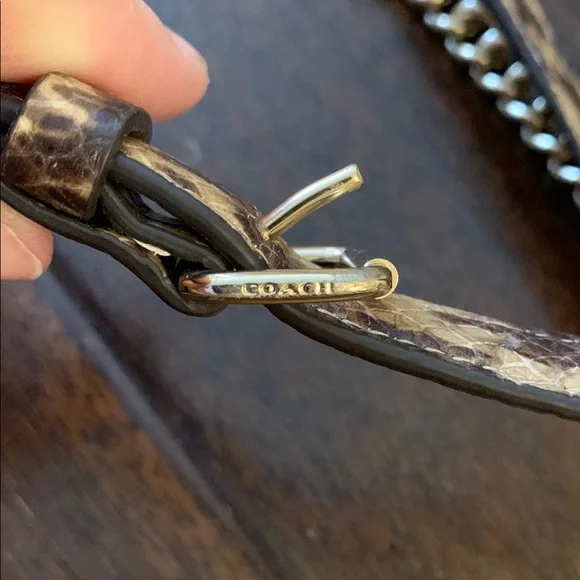 COACH Stylish Snakeskin Print with Gold Chain Purse Strap Like New - Picture 5 of 5